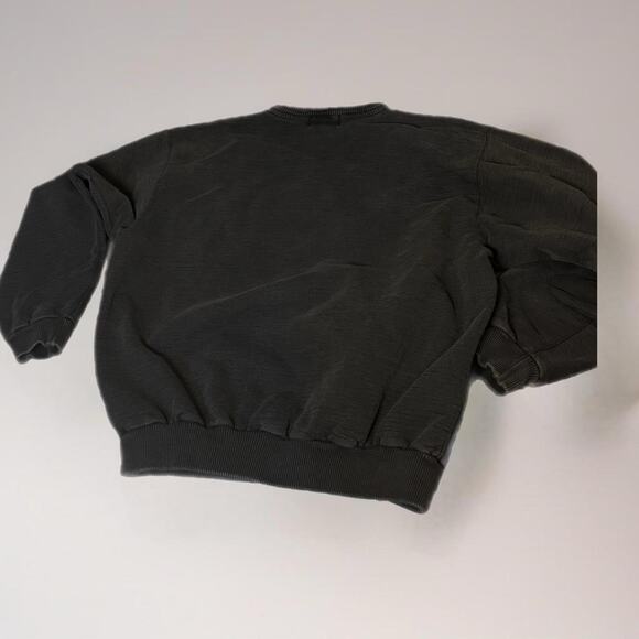 Black and gold Non Fiction crrewneck - Picture 4 of 5